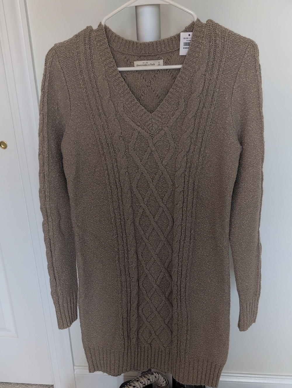 Abercrombie & Fitch Taupe Cable V-Neck Sweater Dress